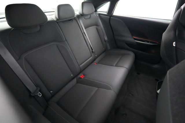 2023 Lucid Air — photo 4 of 20