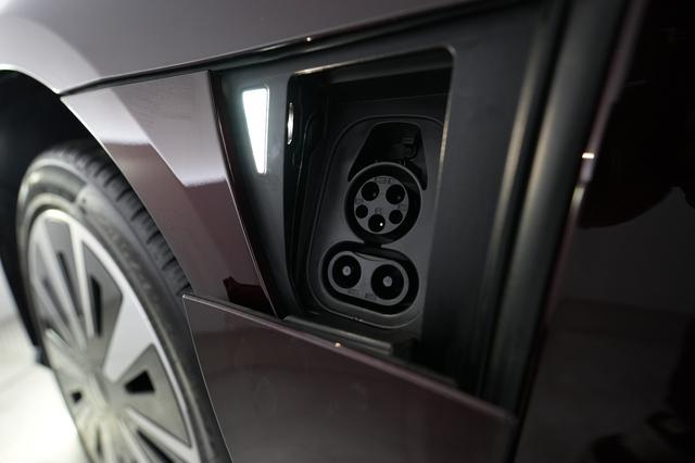 2022 Lucid Air — photo 8 of 21