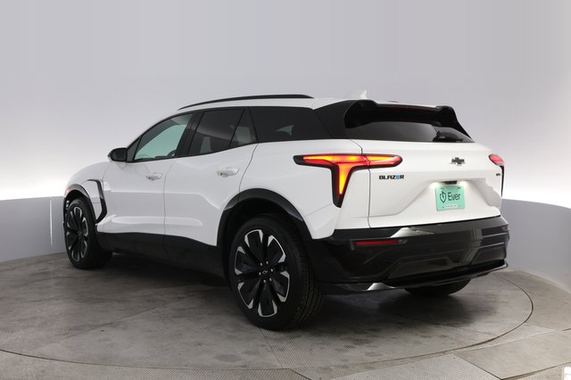 2024 Chevrolet Blazer EV — photo 13 of 21