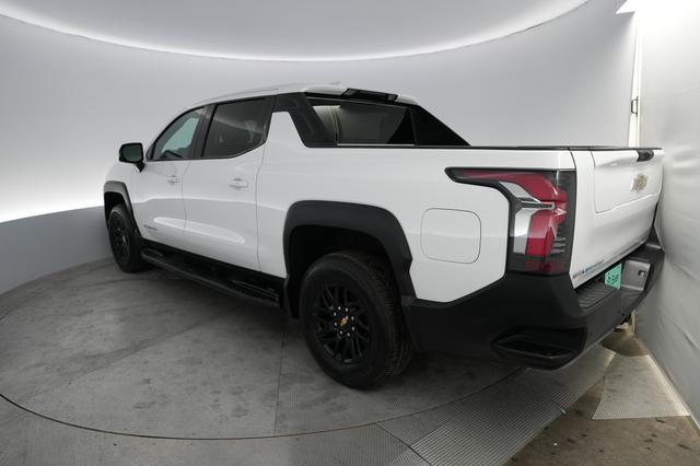 2025 Chevrolet Silverado EV — photo 2 of 15
