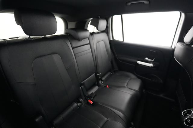 2025 Mercedes-Benz EQB — photo 4 of 20