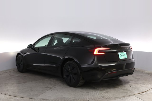 2025 Tesla Model 3 — photo 13 of 21