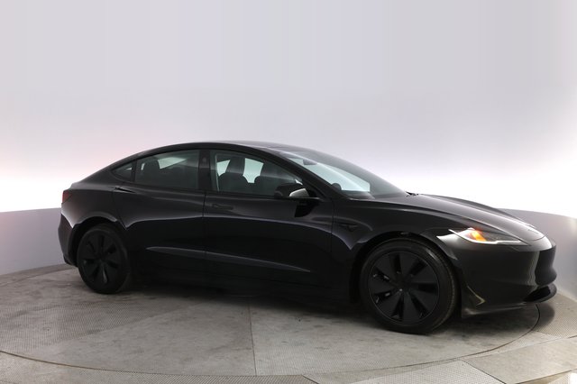 2025 Tesla Model 3 — photo 11 of 21