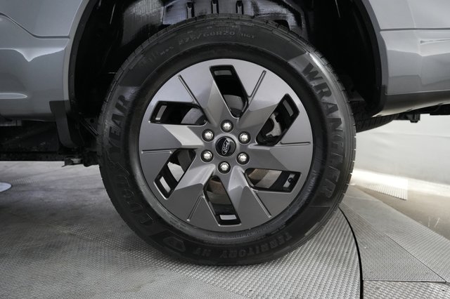 2024 Ford F-150 Lightning — photo 7 of 15