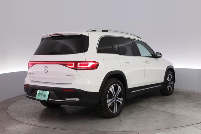 2023 Mercedes-Benz EQB — photo 2 of 20