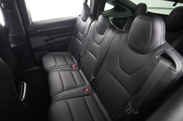 2023 Tesla Model X — photo 19 of 29