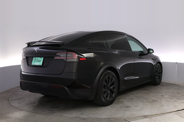 2023 Tesla Model X — photo 2 of 29