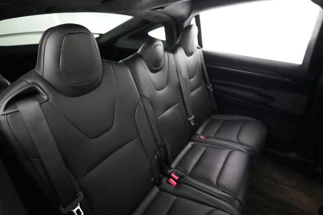 2023 Tesla Model X — photo 4 of 22