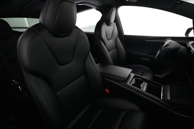 2023 Tesla Model X — photo 3 of 22