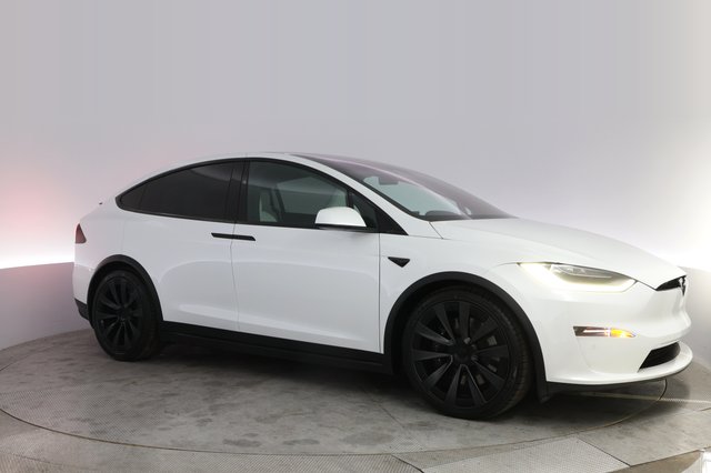 2023 Tesla Model X — photo 11 of 22