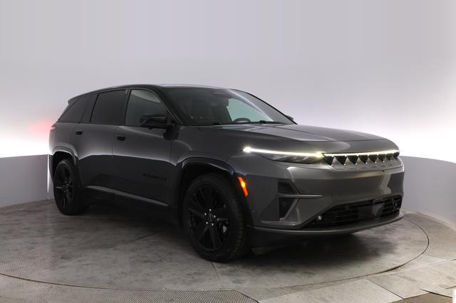 2024 Jeep Wagoneer S — photo 10 of 29
