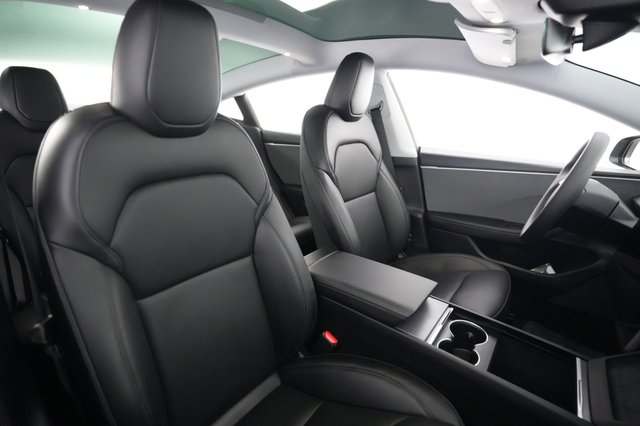 2025 Tesla Model 3 — photo 18 of 22