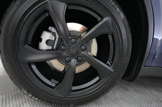 2026 Tesla Model Y — photo 17 of 22
