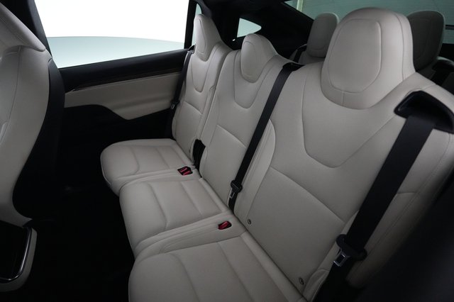 2023 Tesla Model X — photo 19 of 30