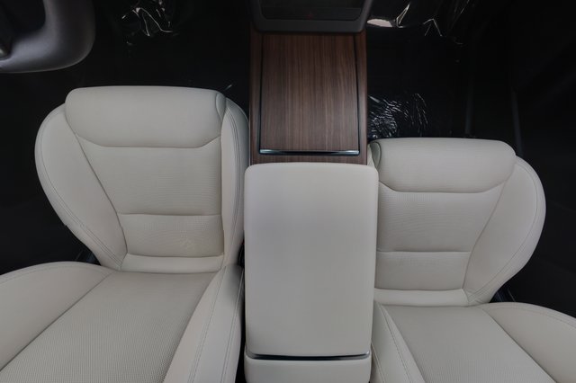 2023 Tesla Model X — photo 24 of 30