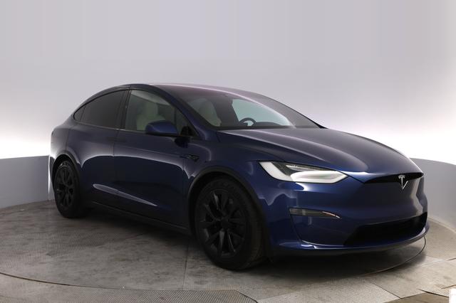 2023 Tesla Model X — photo 10 of 30