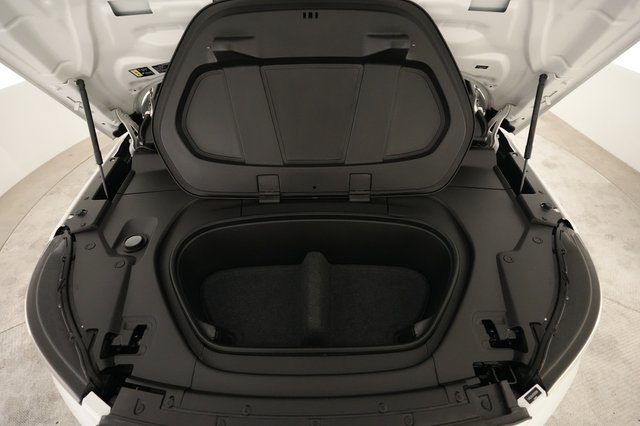 2023 Volvo XC40 Recharge — photo 20 of 21