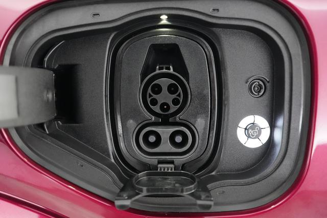 2025 Ford Mustang Mach-E — photo 8 of 23