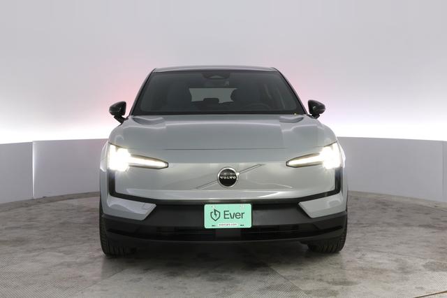 2025 Volvo EX30 — photo 9 of 21