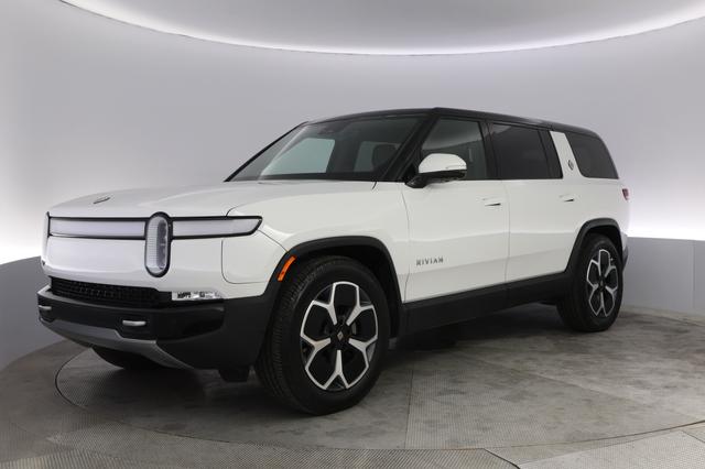 2024 Rivian R1S — VIN 7PDSGBBA8RN039496