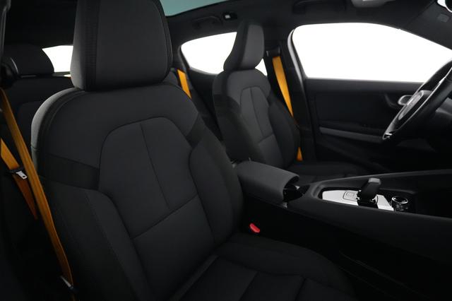 2023 Polestar 2 — photo 3 of 23