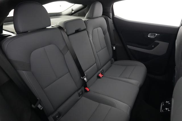 2023 Polestar 2 — photo 4 of 22