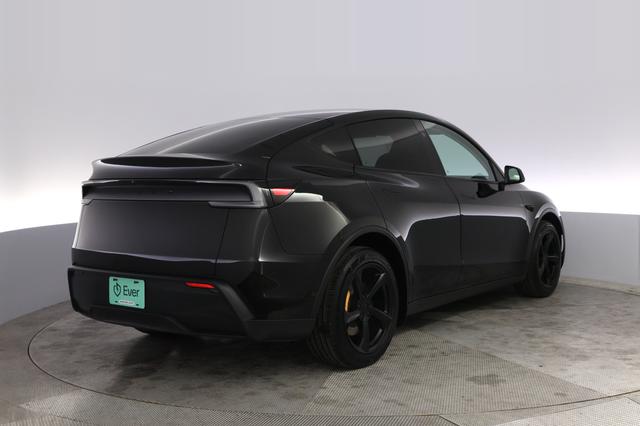 2026 Tesla Model Y — photo 2 of 24