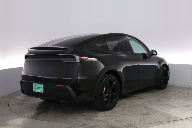 2026 Tesla Model Y — photo 2 of 24