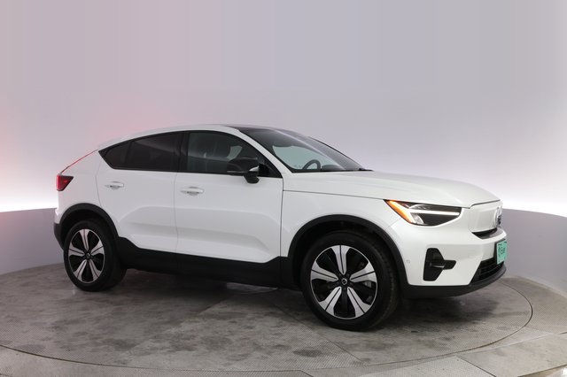 2023 Volvo C40 Recharge — photo 11 of 24