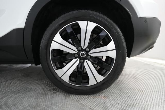 2023 Volvo C40 Recharge — photo 7 of 24