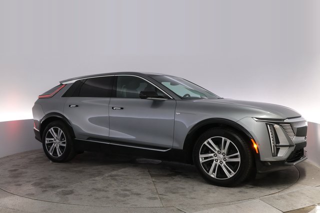 2024 Cadillac Lyriq — photo 11 of 20