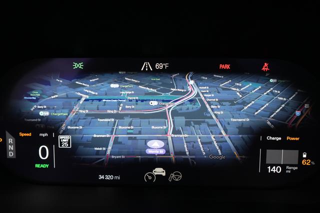 2023 Polestar 2 — photo 5 of 24