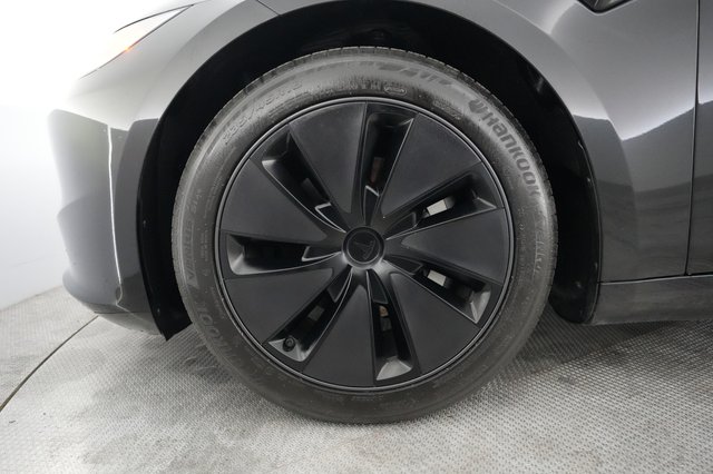2024 Tesla Model 3 — photo 16 of 21