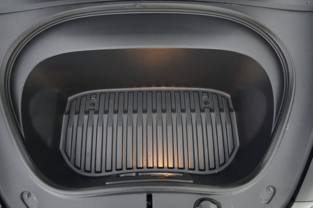 2024 Tesla Model 3 — photo 20 of 21