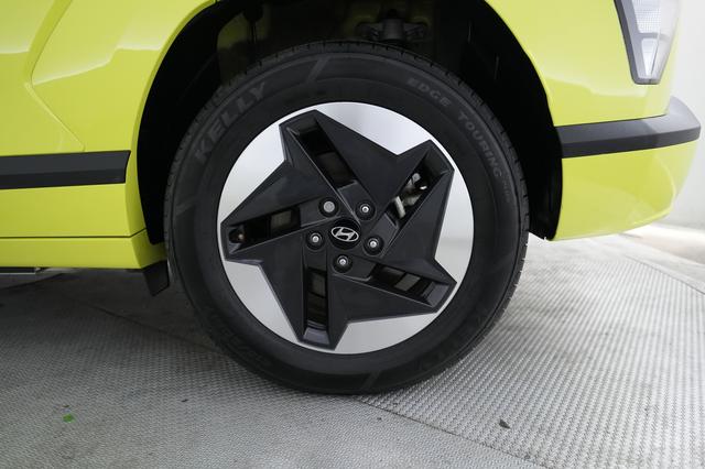 2024 Hyundai Kona Electric — photo 7 of 22