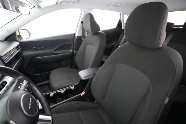 2024 Hyundai Kona Electric — photo 3 of 22