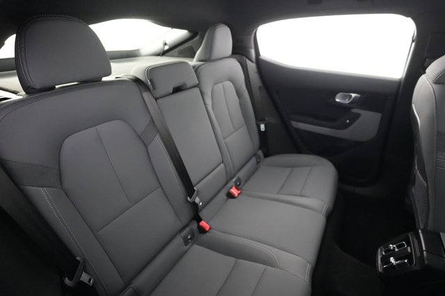 2023 Polestar 2 — photo 4 of 24