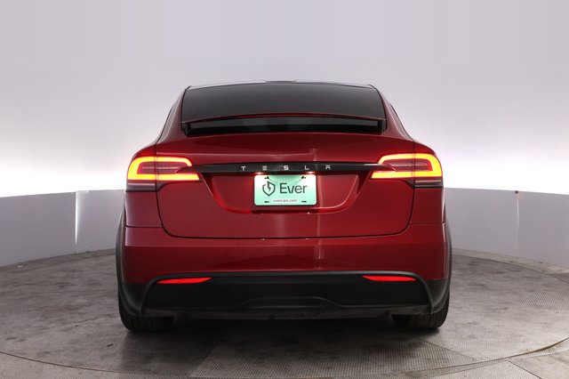 2023 Tesla Model X — photo 12 of 24
