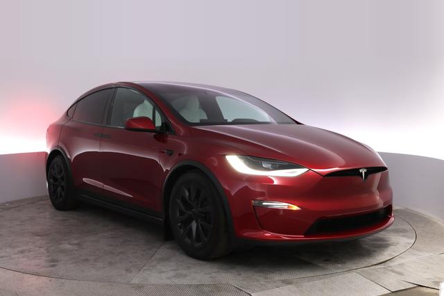 2023 Tesla Model X — photo 10 of 24