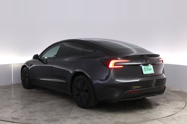 2025 Tesla Model 3 — photo 13 of 21