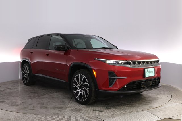 2025 Jeep Wagoneer S — photo 10 of 19