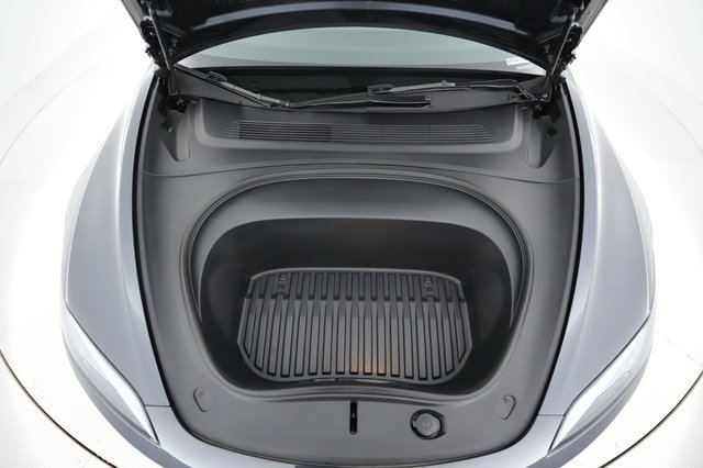2025 Tesla Model 3 — photo 18 of 21