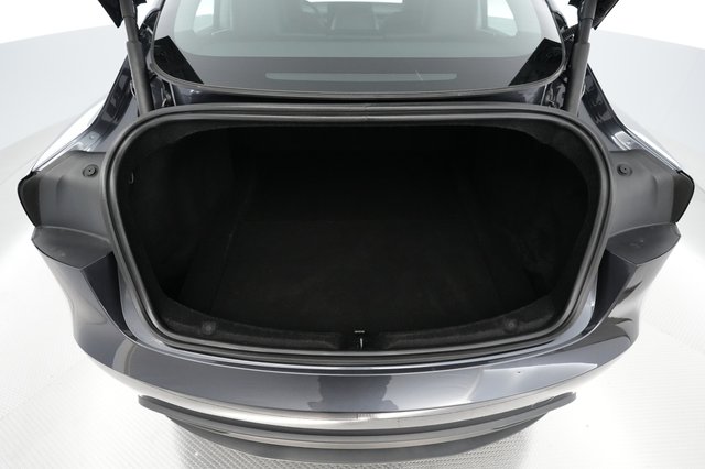 2025 Tesla Model 3 — photo 6 of 21