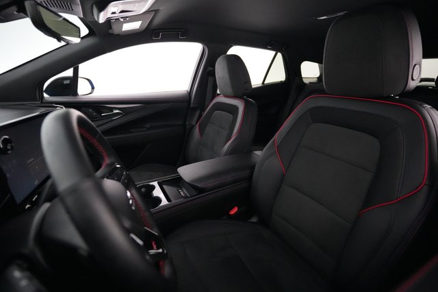2024 Chevrolet Blazer EV — photo 3 of 20