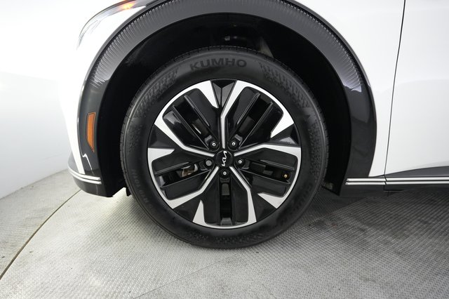 2024 Kia EV6 — photo 15 of 22