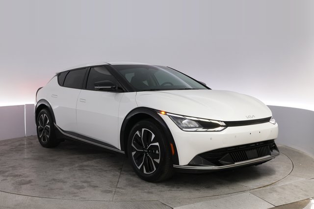 2024 Kia EV6 — photo 10 of 22