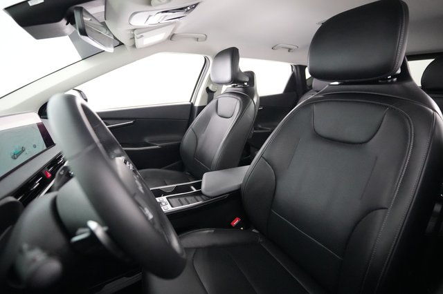 2024 Kia EV6 — photo 3 of 22