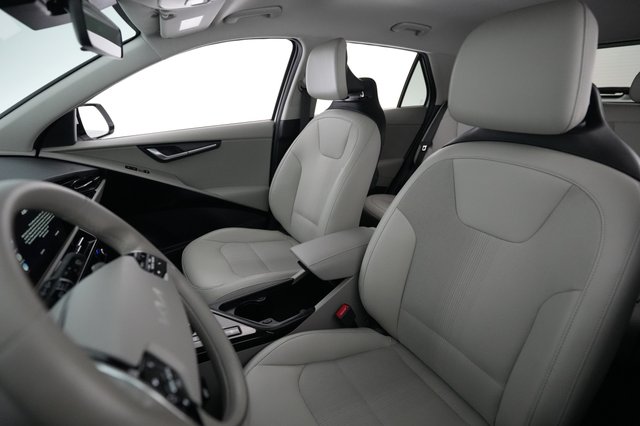 2023 Kia Niro EV — photo 3 of 21