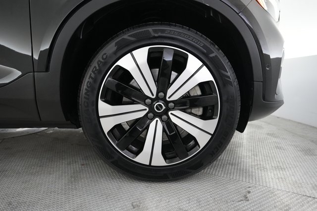 2023 Volvo C40 Recharge — photo 16 of 21