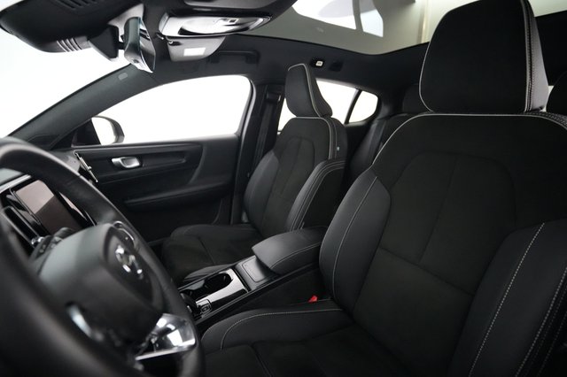 2023 Volvo C40 Recharge — photo 3 of 21